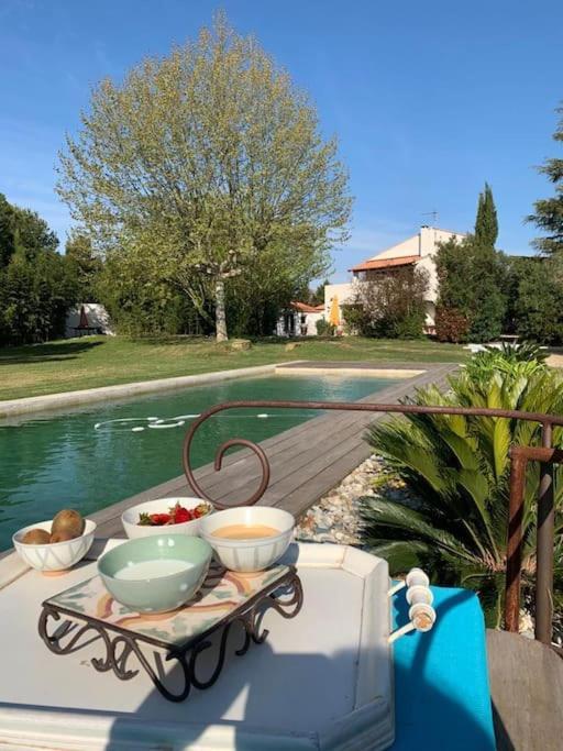 Petit Mas Calme Typique Du Sud ! Vila Valergues Exterior foto